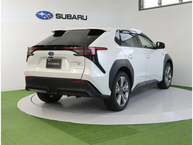 Subaru SOLTERRA — фото 2