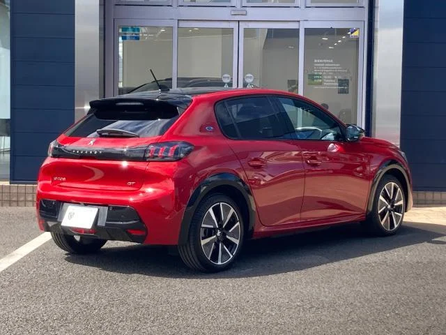 Peugeot E-208 — фото 2