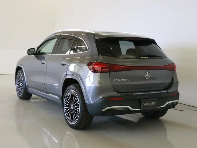 Mercedes-Benz EQA — фото 4
