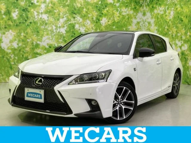 Lexus CT — фото 1