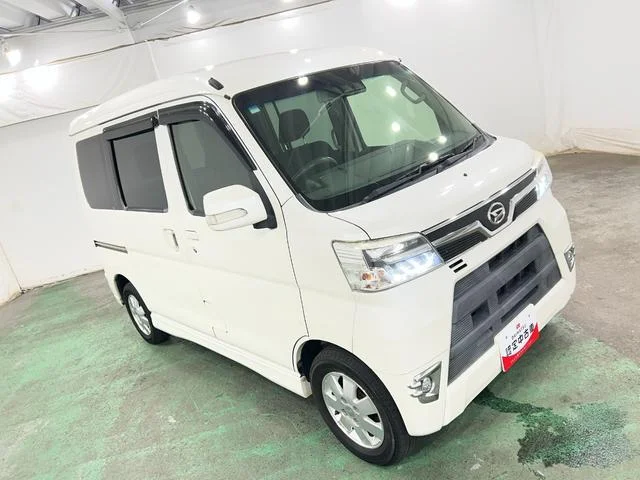 Daihatsu ATRAI WAGON — фото 4