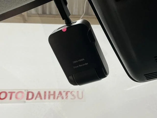 Daihatsu CAST — фото 5