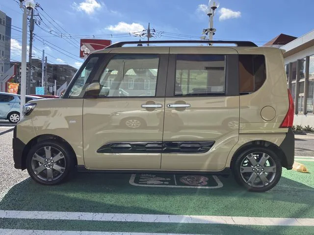 Daihatsu TANTO — фото 3