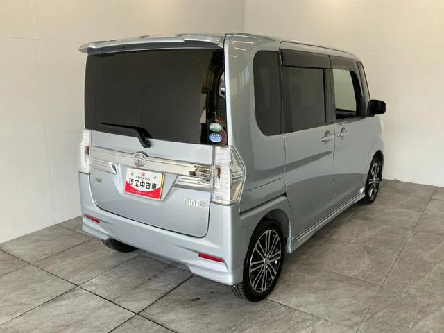 Daihatsu TANTO — фото 3