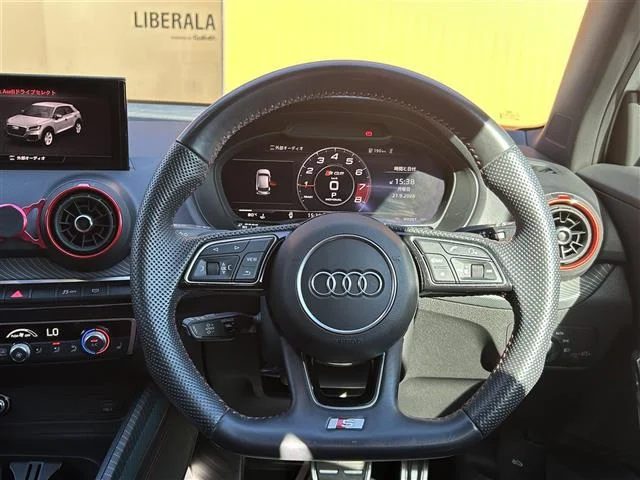 Audi SQ2 — фото 3