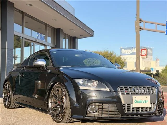 Audi TTS COUPE — фото 1