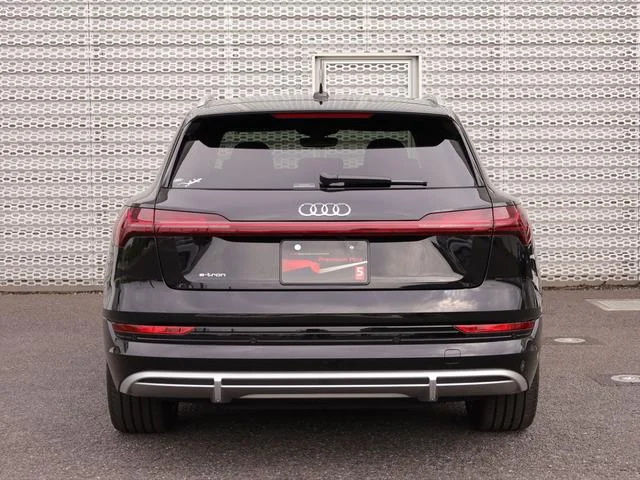 Audi E-TRON — фото 5