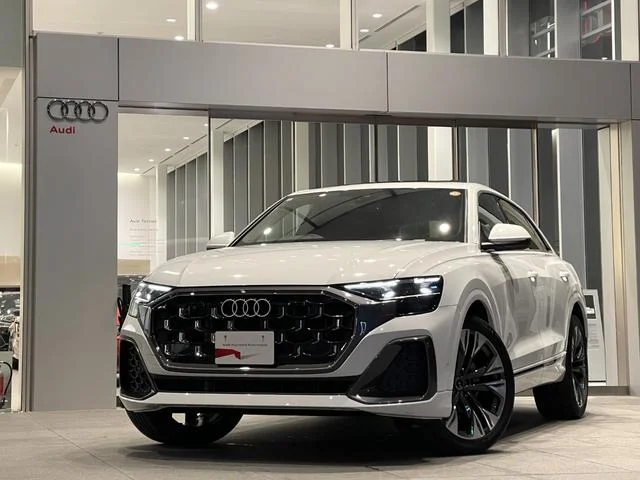 Audi Q8 — фото 2