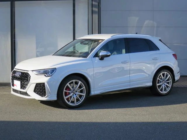 Audi RS Q3 — фото 1