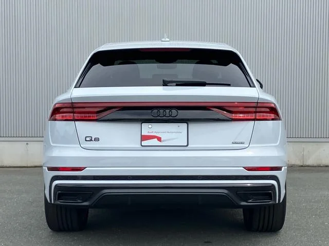 Audi Q8 — фото 5