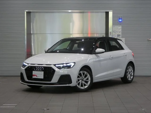 Audi A1 SPORTBACK — фото 1