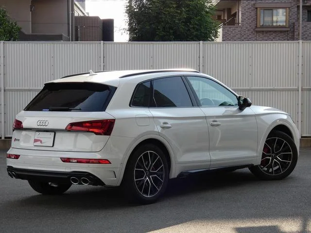 Audi SQ5 — фото 5