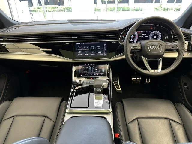 Audi Q7 — фото 3