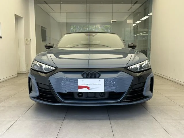 Audi RS E-TRON GT — фото 5