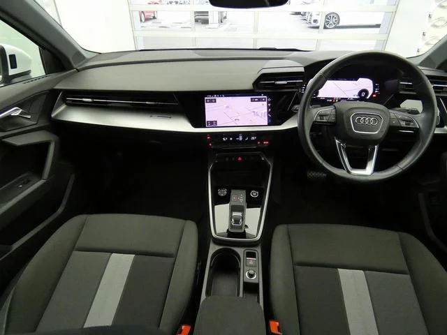 Audi A3 SEDAN — фото 3