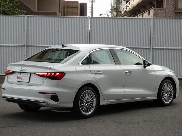 Audi A3 SEDAN — фото 5