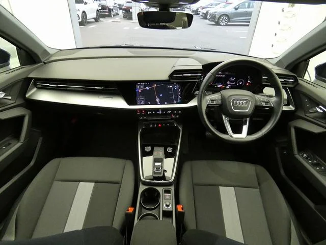 Audi A3 SEDAN — фото 3