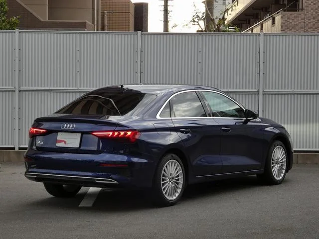 Audi A3 SEDAN — фото 5