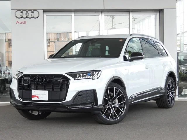 Audi Q7 — фото 1