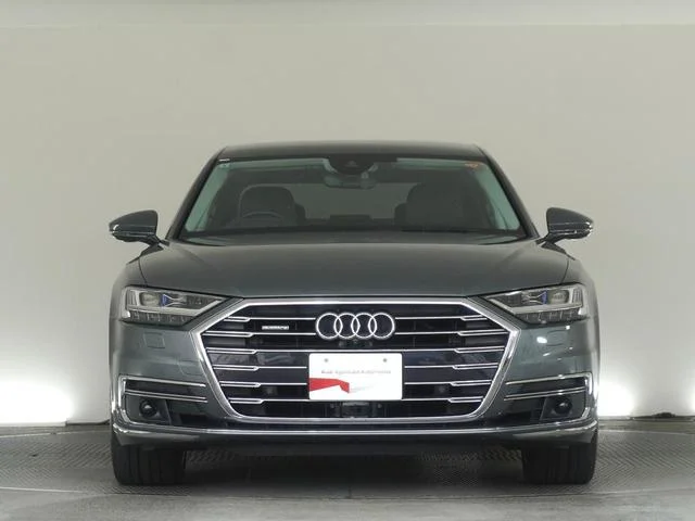 Audi A8 — фото 2