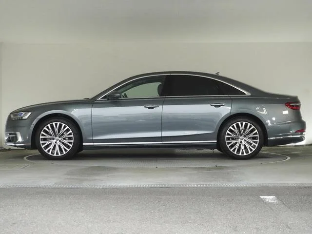Audi A8 — фото 3