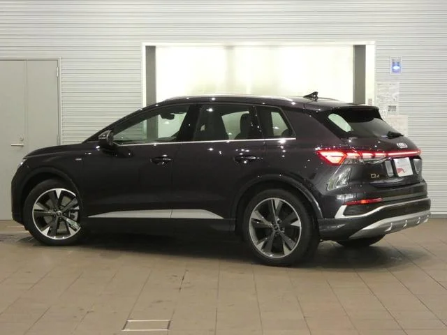 Audi Q4 E-TRON — фото 4