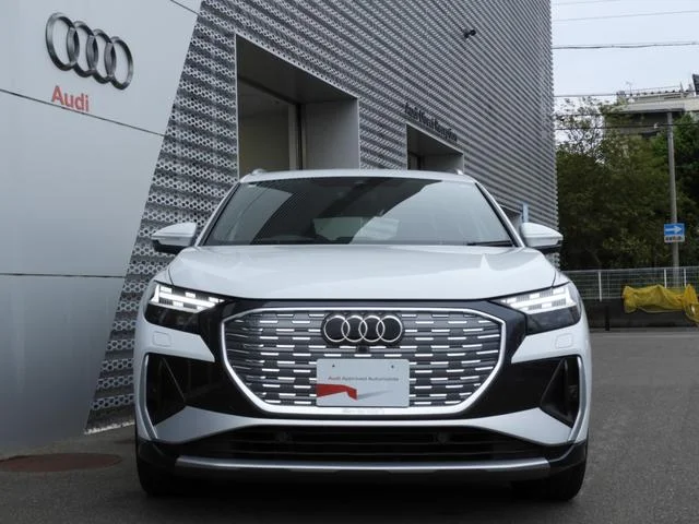Audi Q4 E-TRON — фото 2