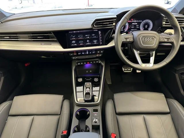 Audi A3 SEDAN — фото 3