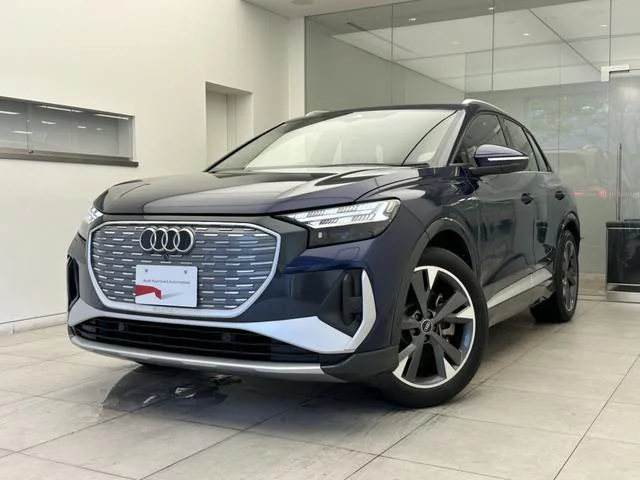 Audi Q4 E-TRON — фото 1