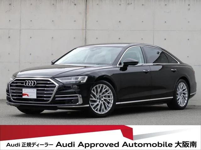 Audi A8 — фото 1