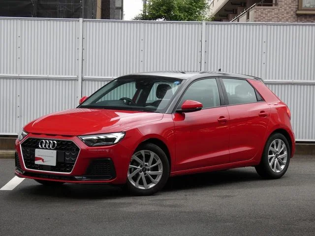 Audi A1 SPORTBACK — фото 1