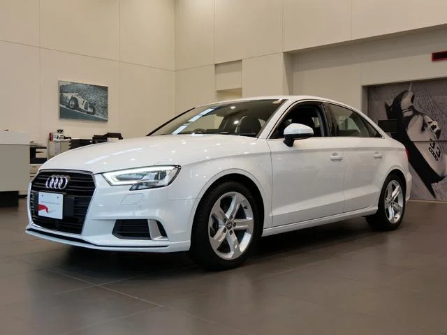 Audi A3 SEDAN — фото 3
