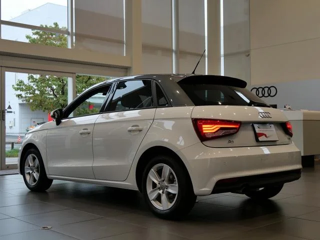 Audi A1 SPORTBACK — фото 5