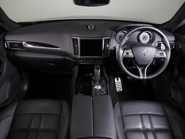 Maserati LEVANTE — фото 4