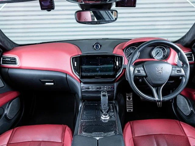 Maserati GHIBLI — фото 4