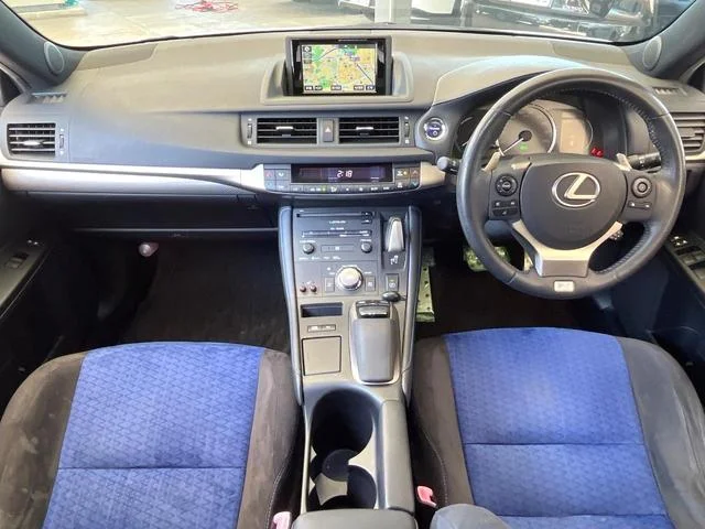 Lexus CT — фото 2
