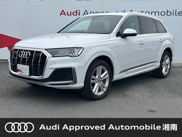 Audi Q7 — фото 1