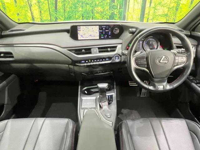 Lexus UX — фото 2