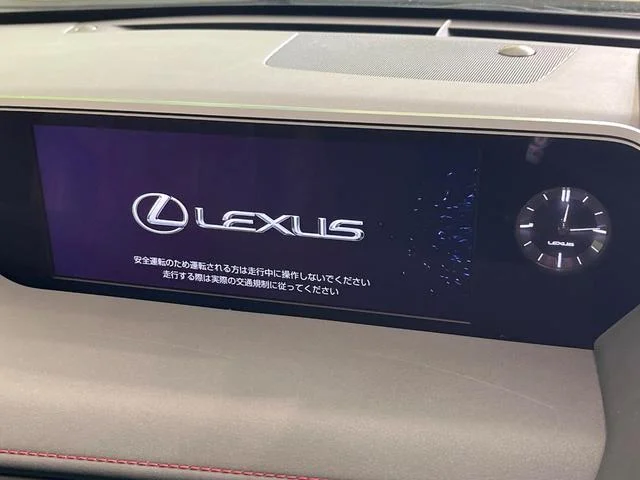 Lexus UX — фото 4