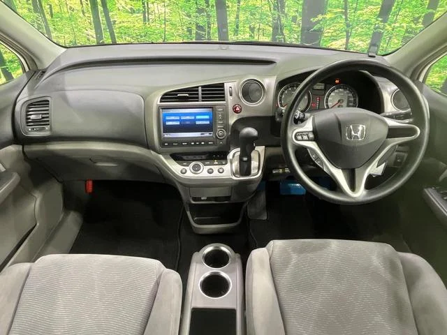 Honda STREAM — фото 2