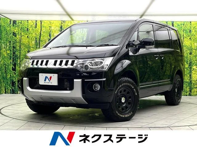 Mitsubishi DELICA D5 — фото 1