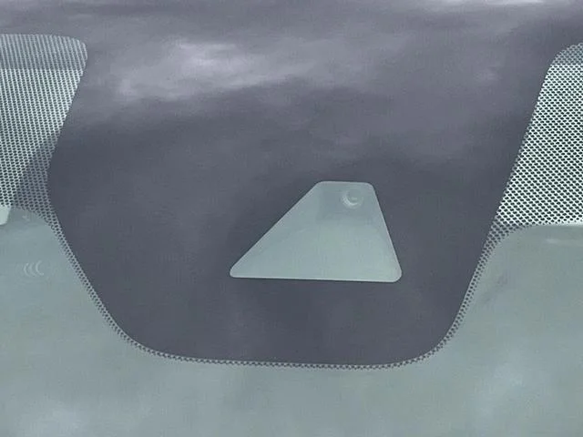 Mitsubishi EK X — фото 4