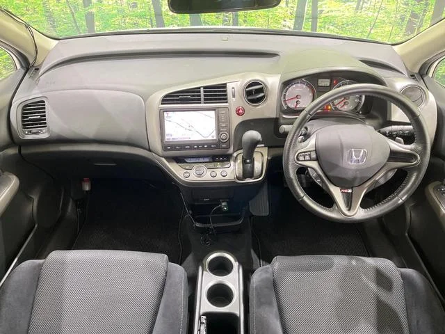 Honda STREAM — фото 2