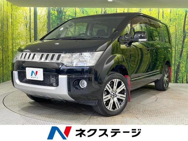 Mitsubishi DELICA D5 — фото 1