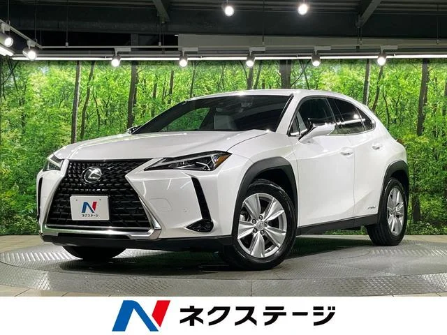 Lexus UX — фото 1