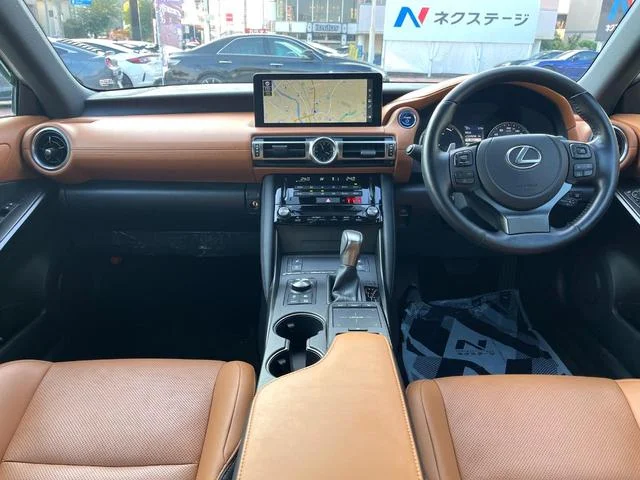 Lexus IS — фото 2