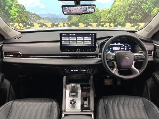 Mitsubishi OUTLANDER — фото 2