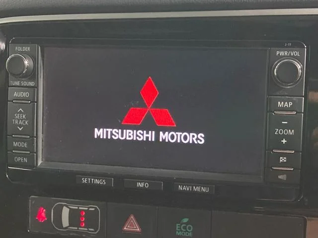 Mitsubishi OUTLANDER — фото 4