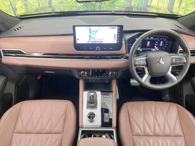 Mitsubishi OUTLANDER — фото 2