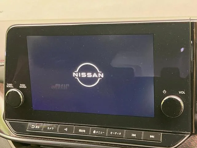 Nissan AURA — фото 3